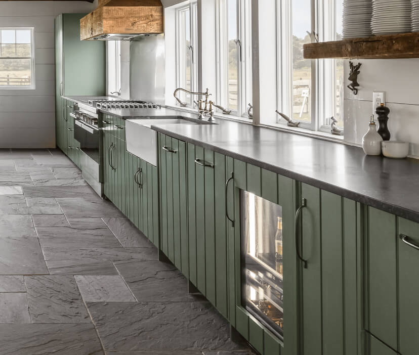 An elegant dining tablescape.