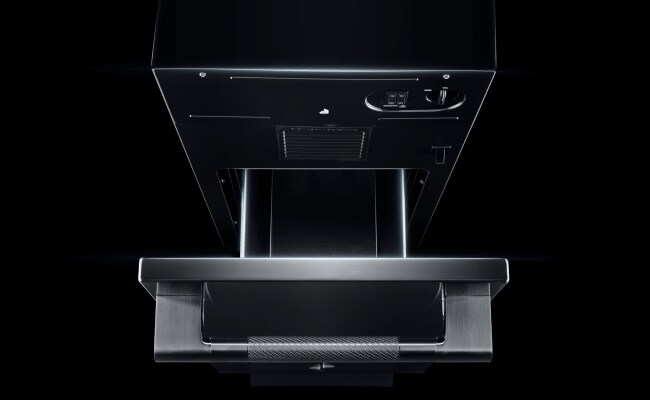 A JennAir Trash Compactor in the RISE™ Design Expression.  A JennAir Trash Compactor in the RISE™ Design Expression.