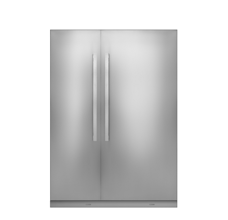 A pair of JennAir® Columns in the NOIR™ Design Expression.