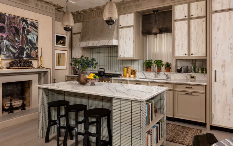 A complete view of the kitchen's design.