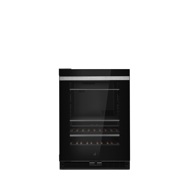 A 24" NOIR™ Beverage Center.