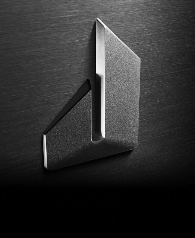 The Defiant J badge on a RISE™ Range.