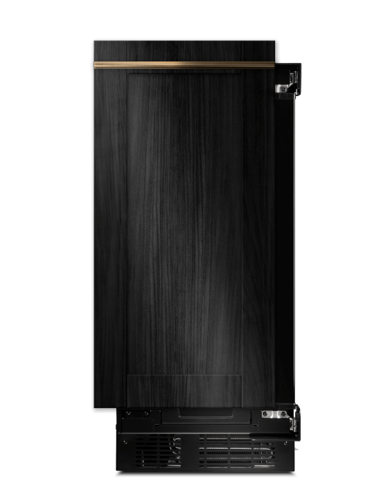 A 15" Panel-Ready Ice Machine.