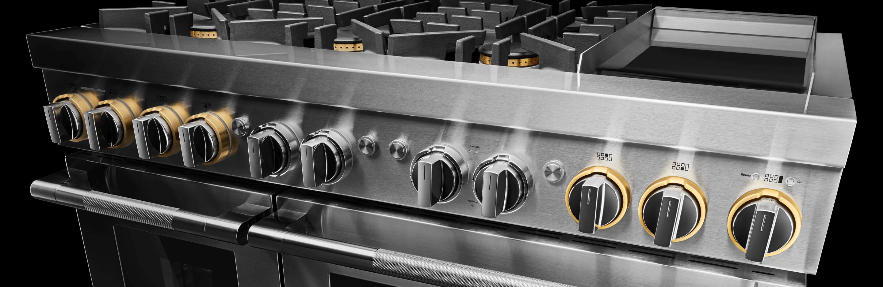 A JennAir® RISE™ Design range.