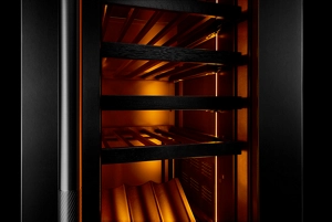 UV-Protective Ambra Lighting
