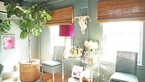 The dining room table, chandelier and decor.