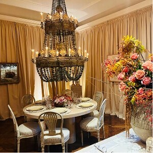 A grand dining room in the Kips Bay Dallas Show House