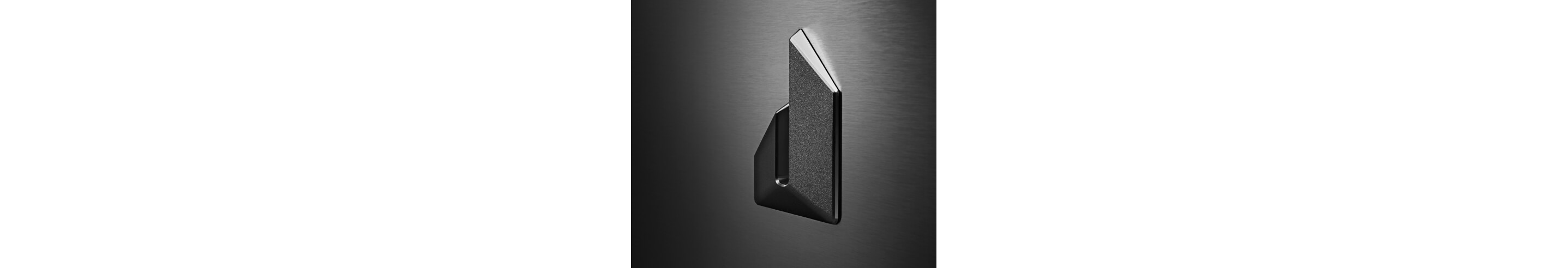 The Defiant J badge on a RISE™ Range.