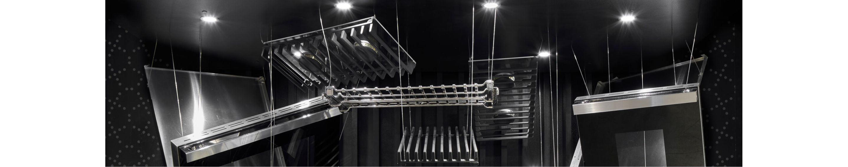 A hanging installation of a JennAir® range.