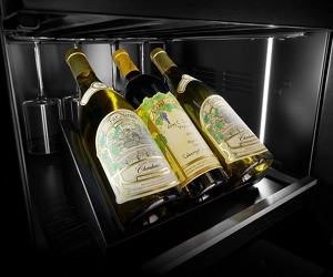 Three wine bottles on the Presentation Platform.