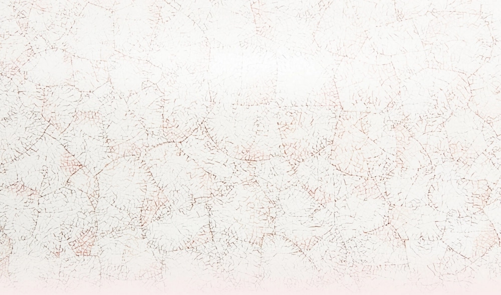 A close up of the Eggshell Crackle Sepia