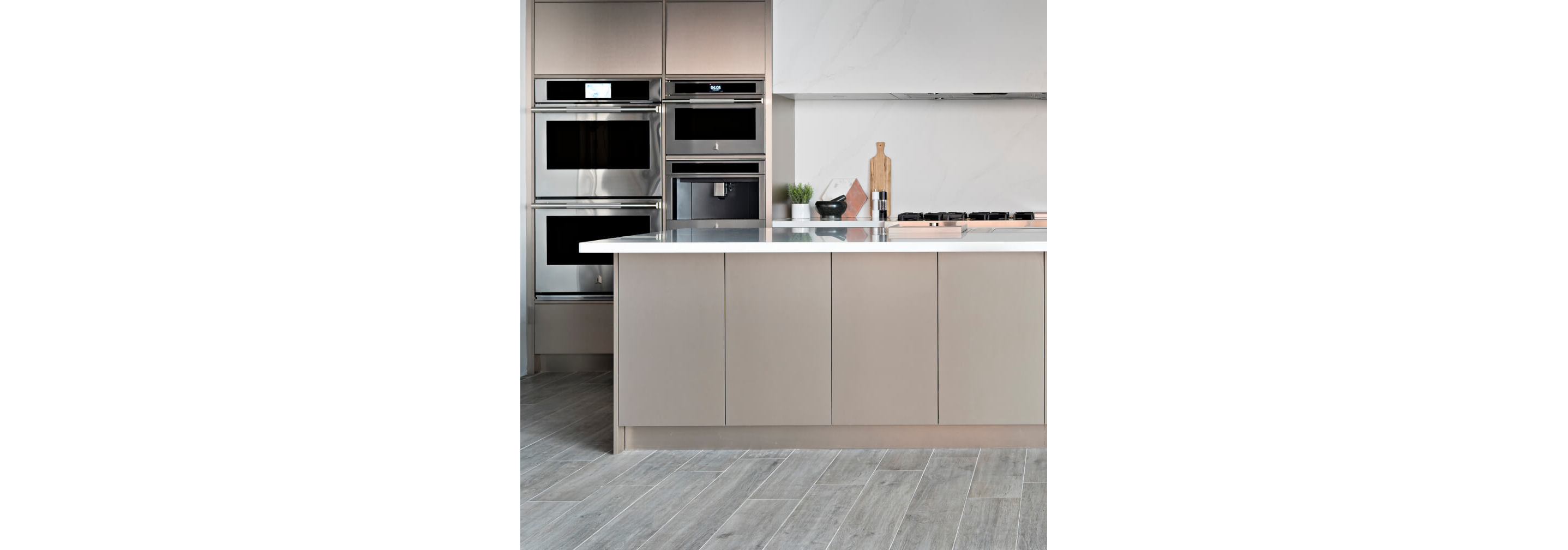 A kitchen filled with JennAir® Appliances.