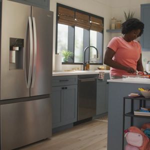WRMC7036RZ-Prep-and-Store-Bins_No-VO_Feature