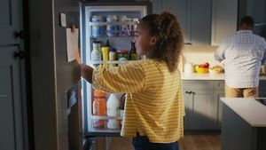 WCIT7530SB-TempCook-and-App_No-VO_Feature